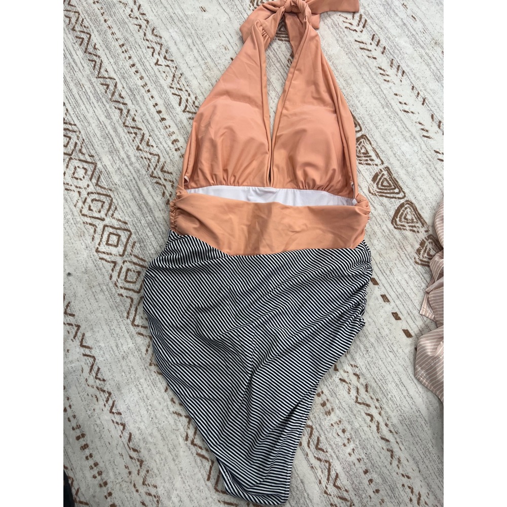 CUPSHE Womens Peach and Striped Halter One Piece Swimsuit Tummy Control Large - Picture 3 of 5